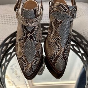 DV by Dolce Vita Snakeskin Patterned Mules